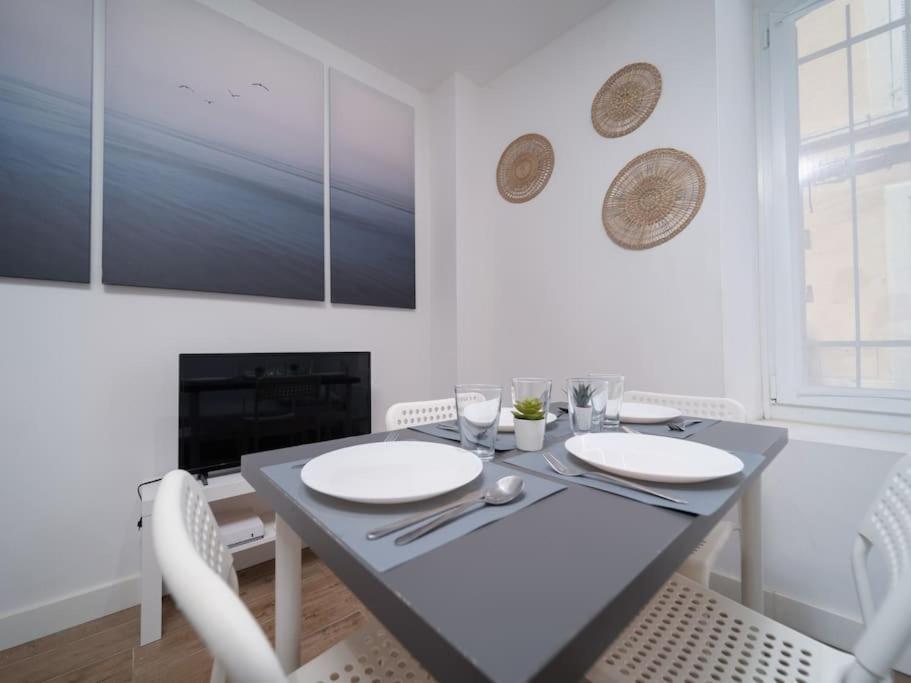 Appartement Tout Equipe Au Coeur Du Panier Vieux Port Marseille Exteriör bild