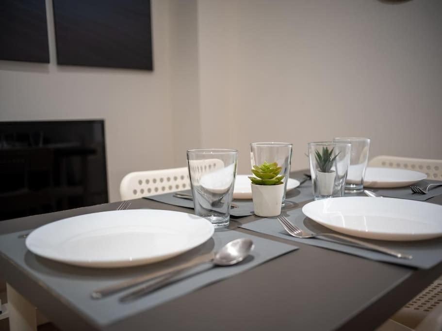 Appartement Tout Equipe Au Coeur Du Panier Vieux Port Marseille Exteriör bild