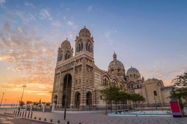 Appartement Tout Equipe Au Coeur Du Panier Vieux Port Marseille Exteriör bild